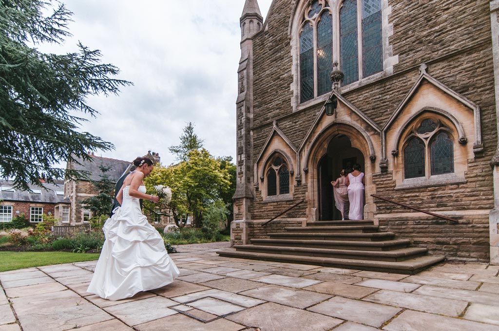 Bride walking into Wesley Memorial Methodist Church in Epworth