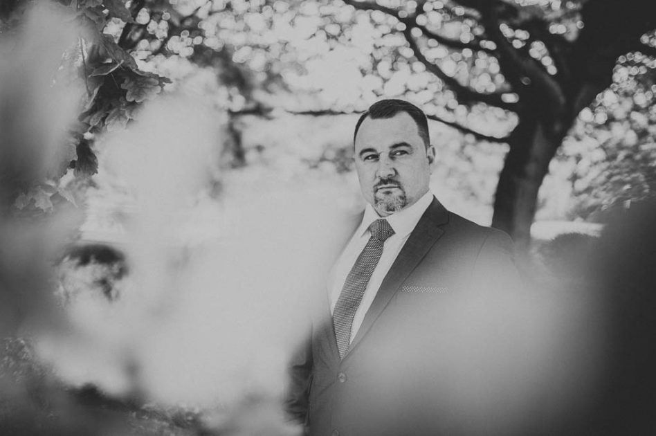 Grooms portrait in Elmfield Park Doncaster