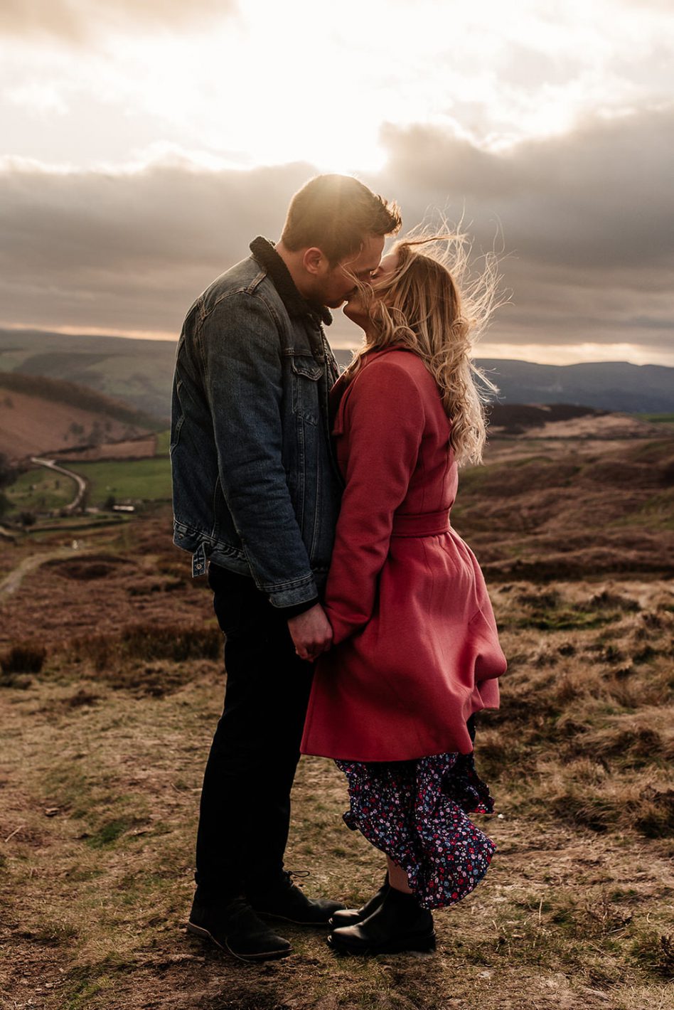 Peak district engagement shoot with Isobel and Tom