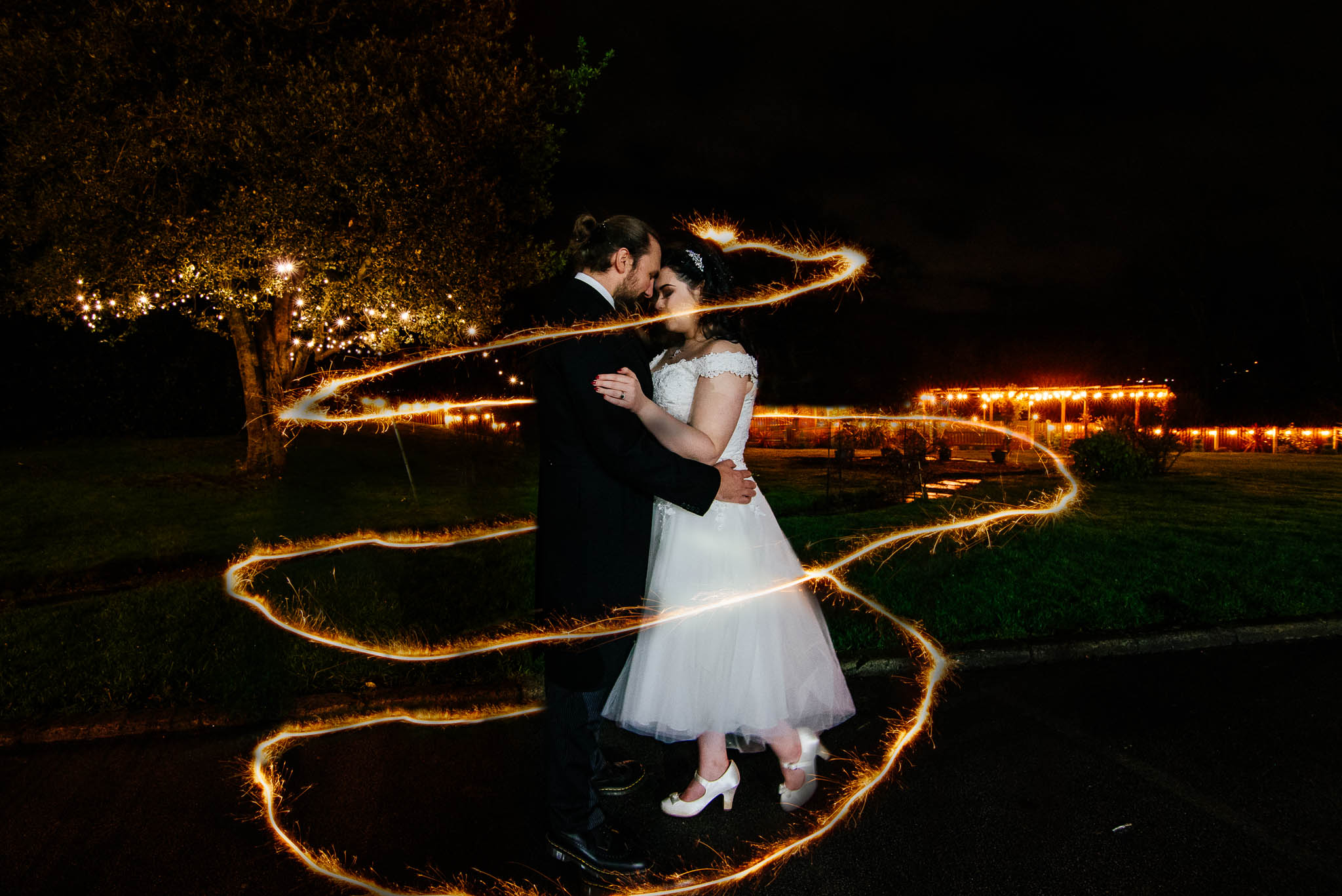 Creative way to use wedding sparklers