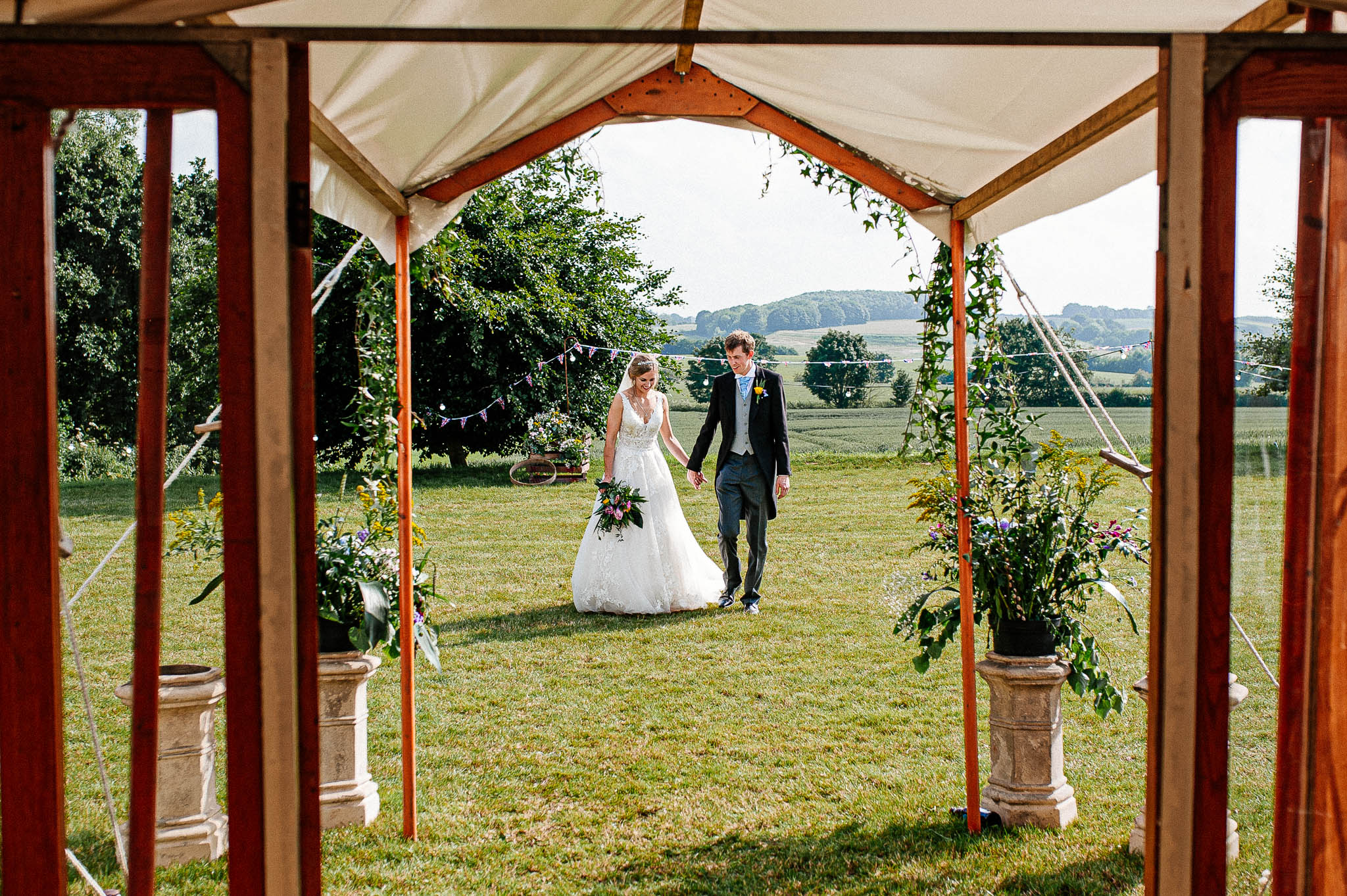 How Long Should You Have a Photographer at Your Wedding? Tips and Advice